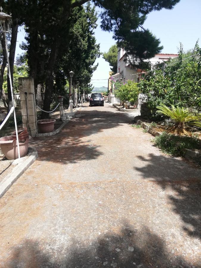 Wild Paradise Canosa di Puglia Luaran gambar